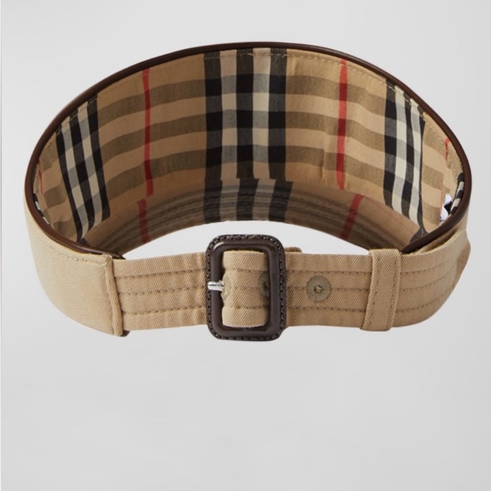*SOLD* 100% Authentic Burberry Heritage Visor